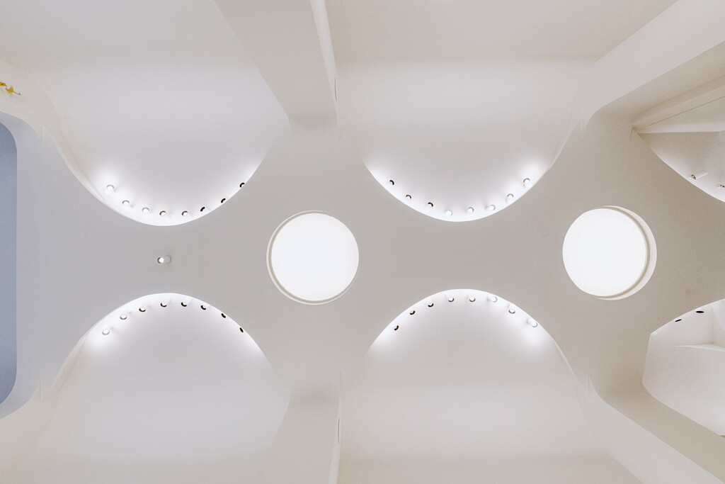 Amsterdam — JULES MESNY DESCHAMPS - © intech