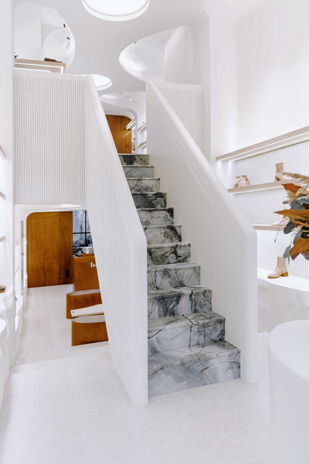 Amsterdam — JULES MESNY DESCHAMPS - © intech