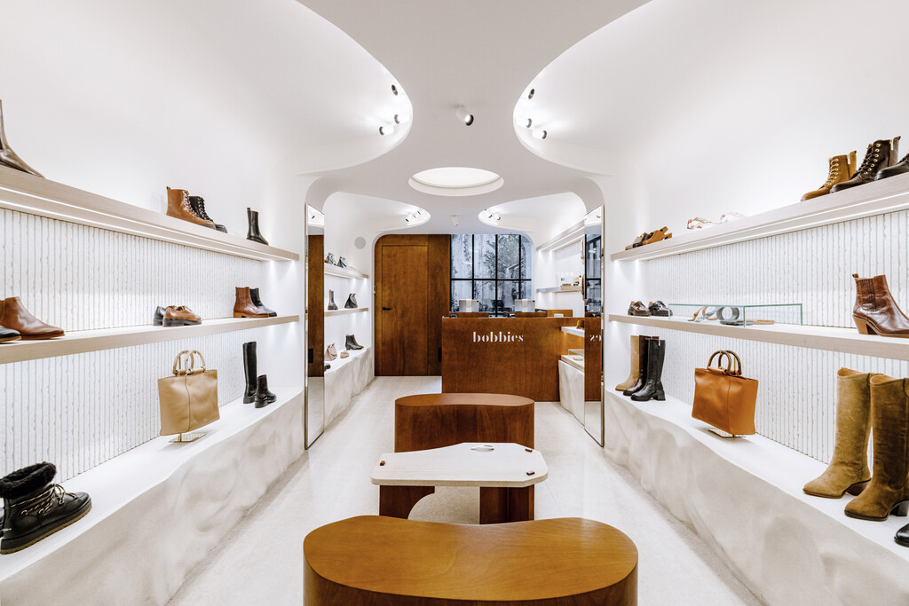 Amsterdam — JULES MESNY DESCHAMPS - © intech