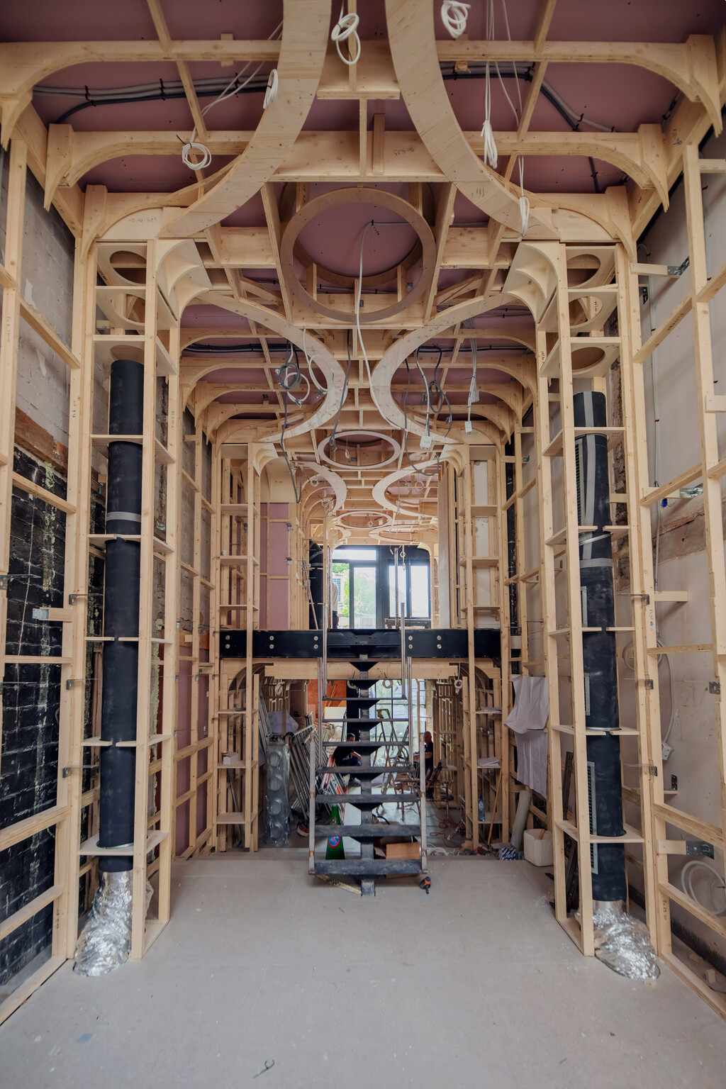 Amsterdam — JULES MESNY DESCHAMPS - © intech