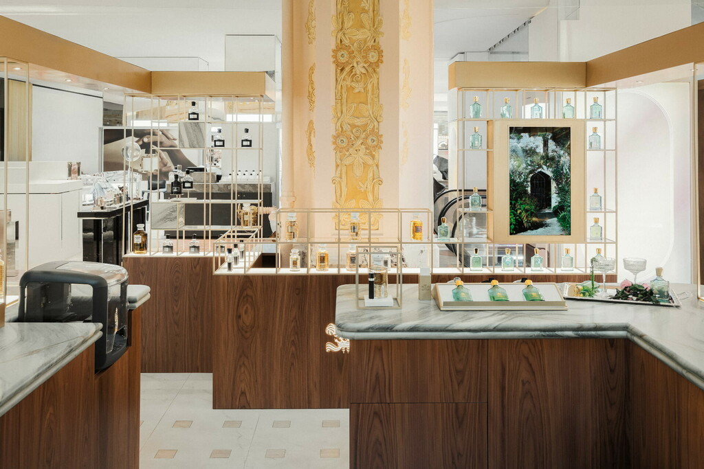 Galerie Lafayette — KERING DESIGN - © intech