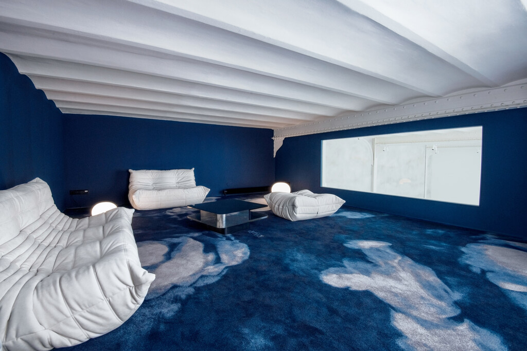 Sunny Side Studio Photos — NADIA ODIN - © intech