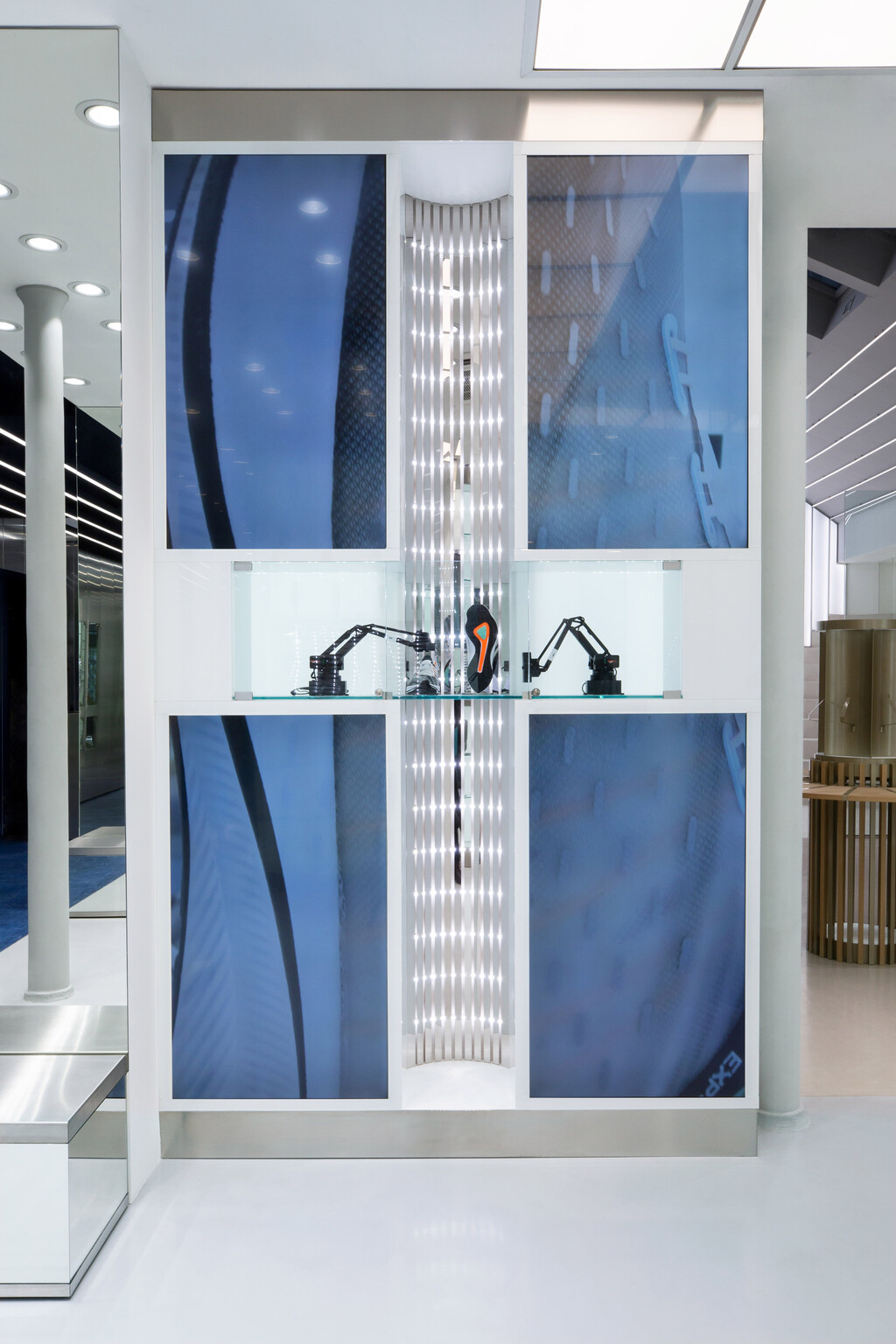 Shinzo Concept — RANDOM STUDIO - © intech