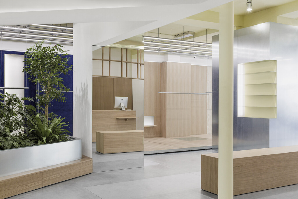 10 Beaurepaire — RANDOM STUDIO - © intech