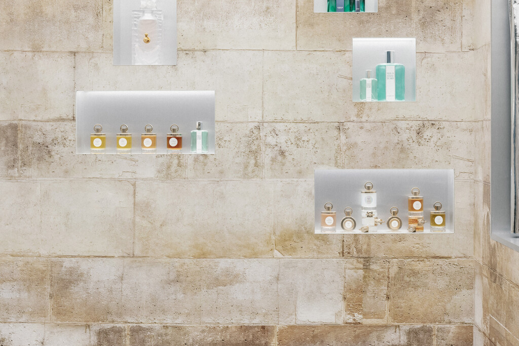 120 Ans — CROSBY STUDIO - © intech