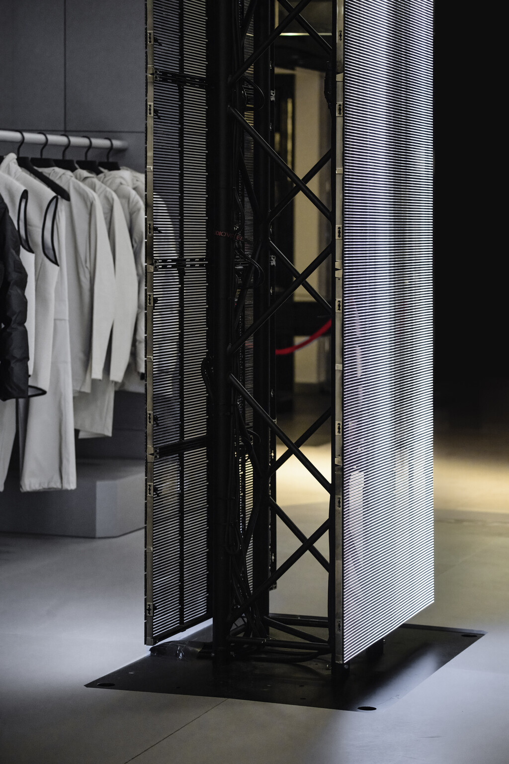 Galeries Lafayette Haussmann — MATIERE NOIRE - © intech